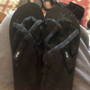 Teva Womens Black Sandals, Size 8, New